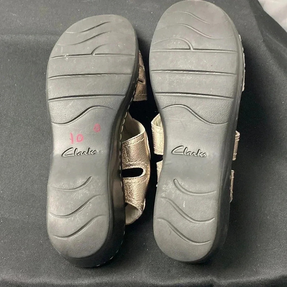 CLARKS COLLECTION WO SIZE 9 COMFORT SANDAL 3 ADJUSTABLE STRAPS SOFTGOLD … - Picture 11 of 13